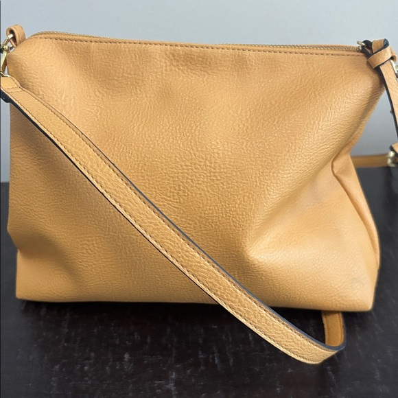 Steve Madden Crossbody - Picture 4 of 6